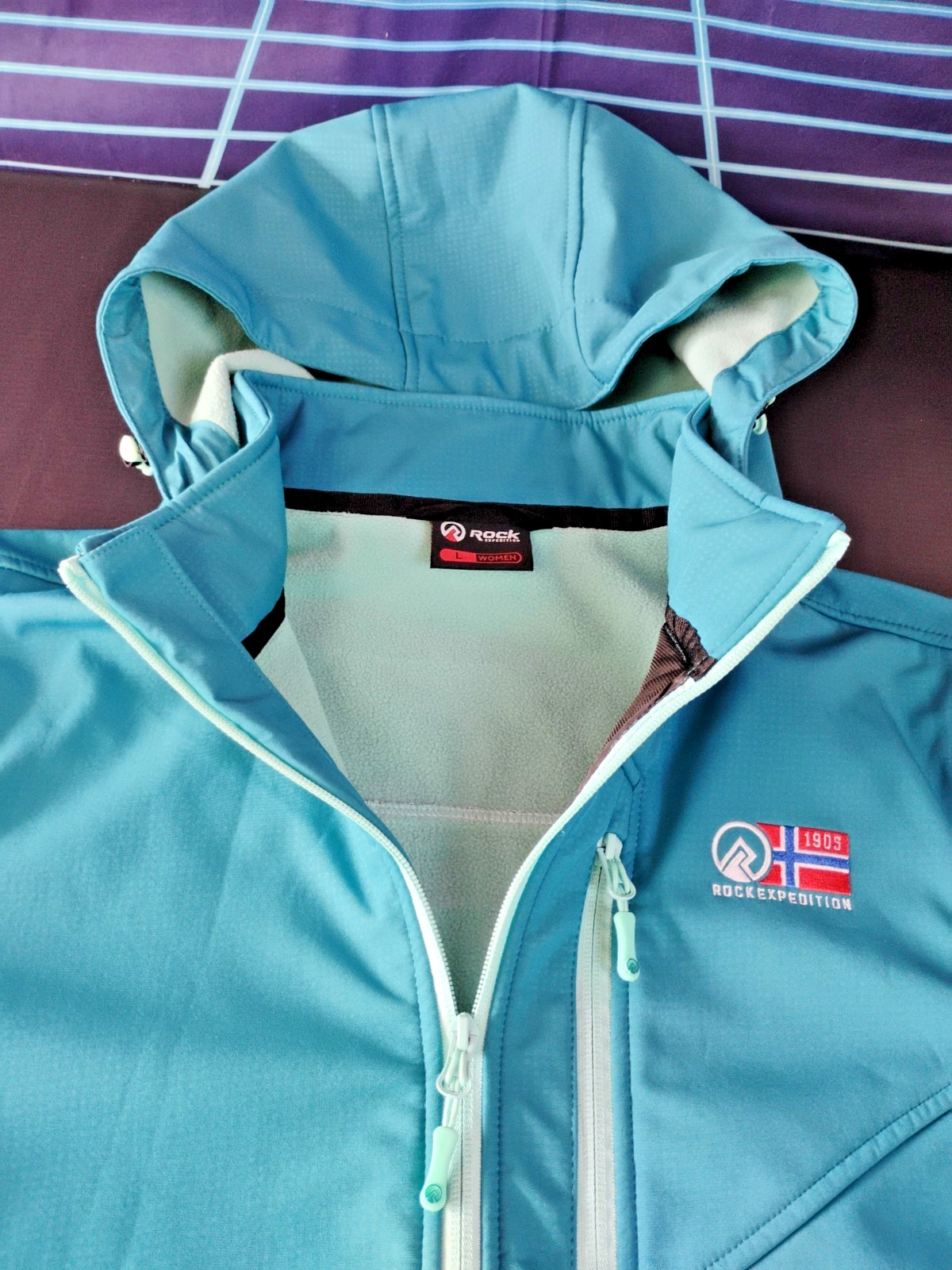 ROCK EXPEDITION FULL ZIP SOFT SHELL REMOVABLE HOO… - image 4