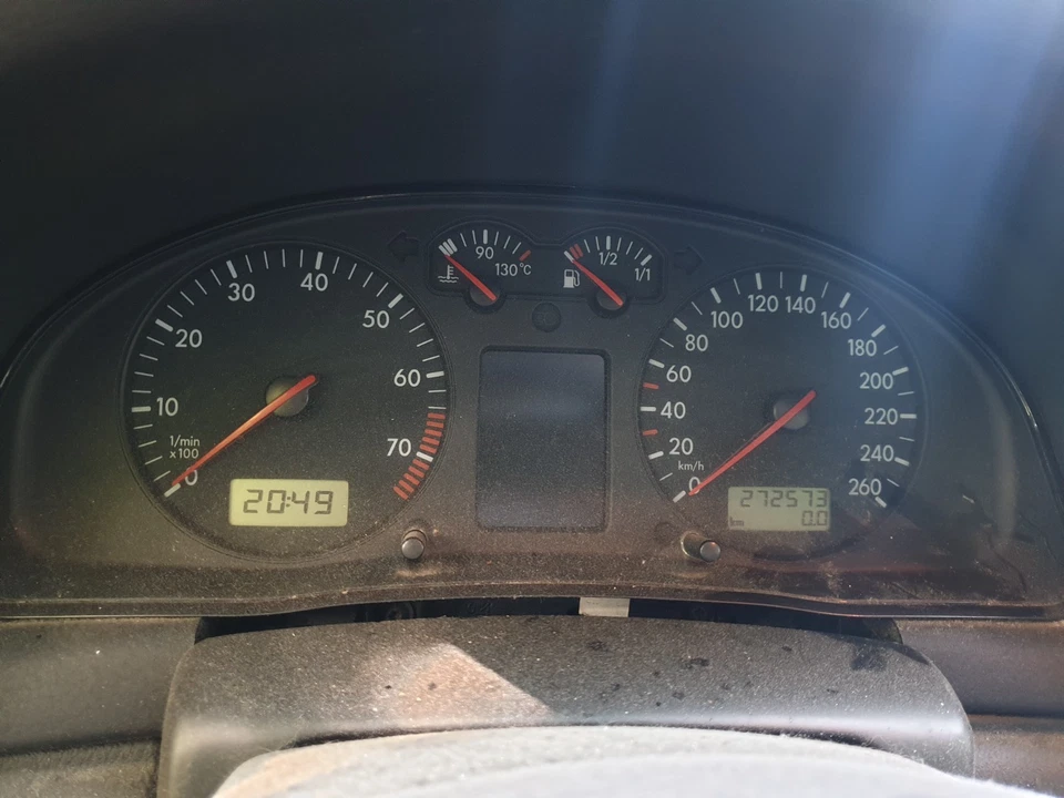 Passat 3B V5 Automatig 150PS Bauja 27.07.1998 EZ 05.03.1999 - Bild 3 von 4