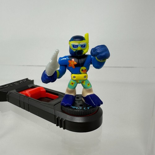 Akedo Wildtide Figure Ultimate Arcade Warriors Powerstriker Series 1 Toy Base - Picture 2 of 8