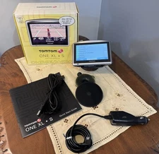 TomTom ONE XL Portable Car 4.3" LCD GPS System USA/Canada navigator Set