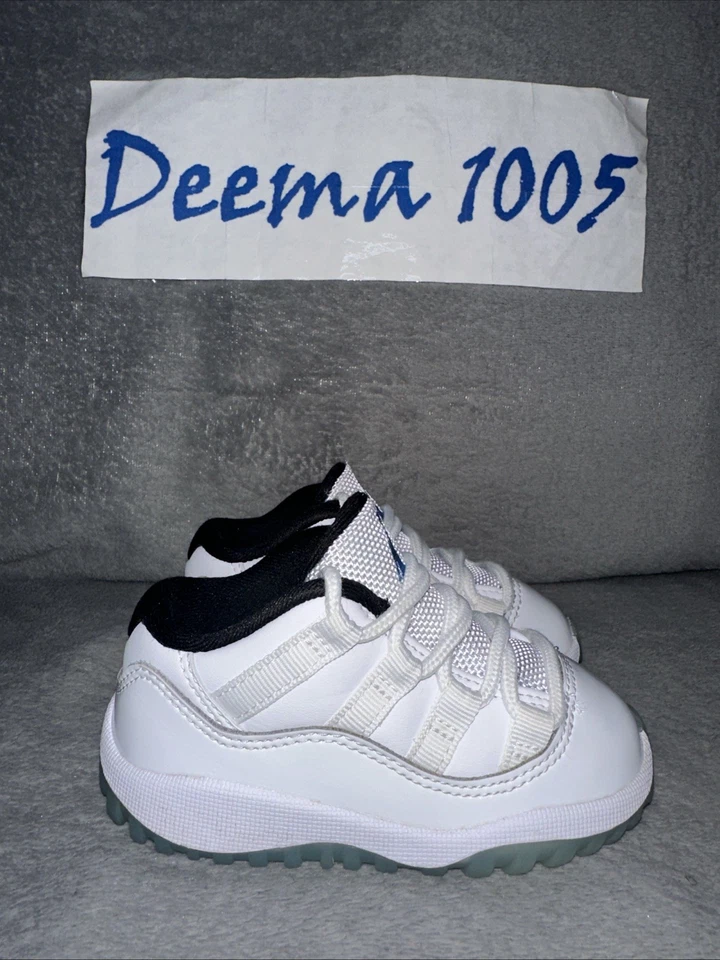 Zapatos deportivos bajos retro Air Jordan 11 para niños pequeños 'Legend Blue' 505836 117 talla 6C Foto 2 de 4
