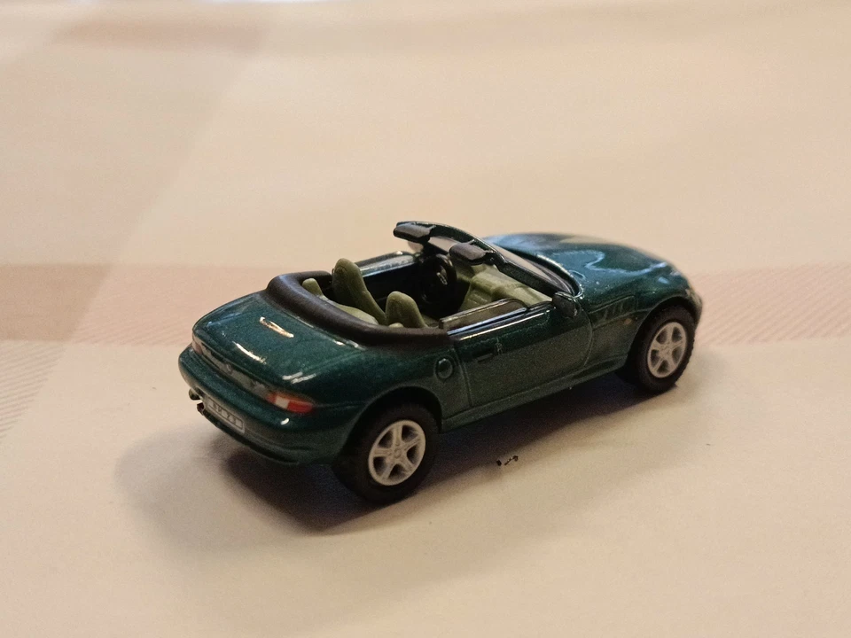 BMW Z3 Cabrio - scala 1/72 - die cast metal Carararma - Immagine 2 di 4