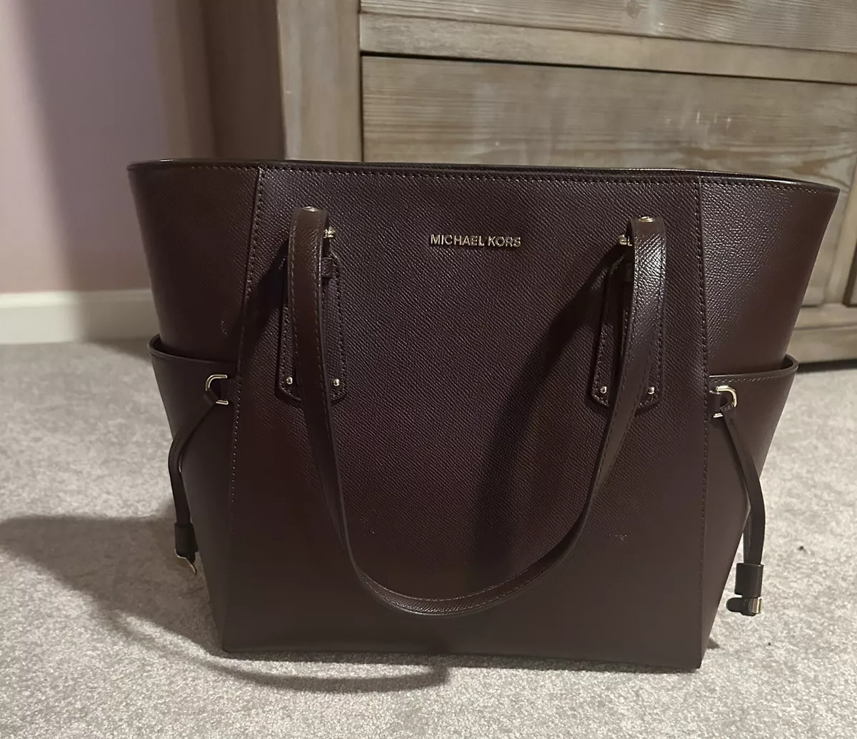 MICHAEL KORS VOYAGER EAST WEST CROSSGRAIN LEATHER TOTE BAG Wine Dark Burgundy