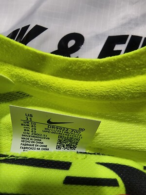 Nike ZoomX Dragonfly Volt Spikes Racing Shoes, Size 4.5 DR9922-700