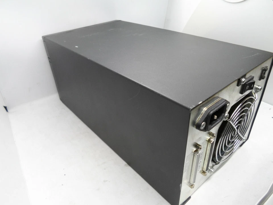 IBM 3580-H13 3580H13 Ultrium LTO1 SCSI HVD External Tape Drive 19P5861 19P5929 - Image 4 of 4