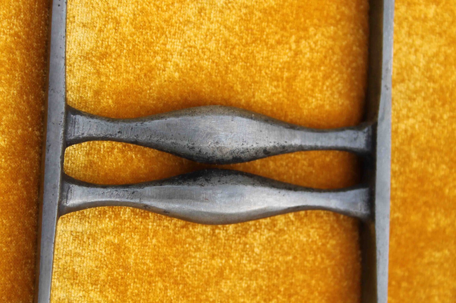 old antique Mughal Rajput Maratha warrior wootz/ damascus mix blade katar knife