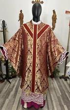 RED VESTMENT CHASUBLE & STOLE