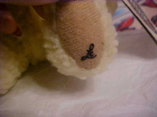 GANZ "ALFALFA"BUNNY, 1995 BY LORRAINE, INITIALS ON FOOT GREAT GIFT IDEA - Image 4 of 4