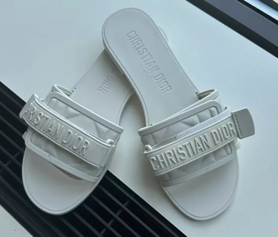 Sandales à glissière CHRISTIAN DIOR caoutchouc macrocannage dio(r)evolution taille 39 blanc cassé