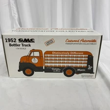 1993 First Gear 1952 GMC Bottler Truck Orange 1:34 Diecast Eastwood Automobilia