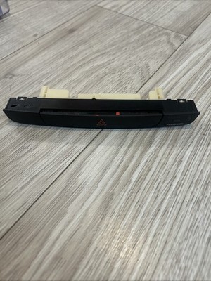 2008-2012 Toyota Highlander Center Dash Hazard Switch Module Button 84010-0E050