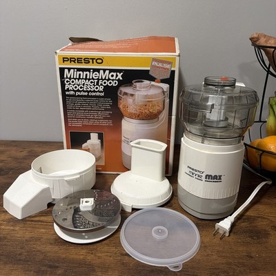 Presto 02900 Minnie Max Electric Compact Food Processor Pulse Control