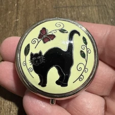 Rare HTF SEA GEMS Pill Box Black Cat Enamel 1.5” Diameter in EUC