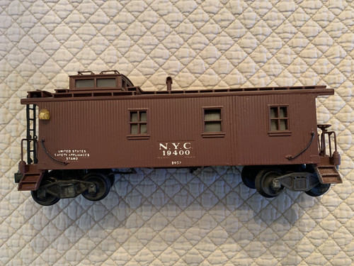 LIONEL 2957 NYC SEMI SCALE CABOOSE