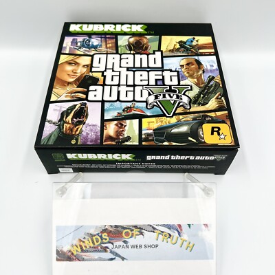 KUBRICK Grand theft auto IV-V medicom toy mini Figure 5 doll KUBRICK Grand theft auto IV-V medicom toy mini Figure 5 doll