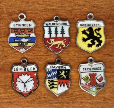 Vintage 800 silver GERMANY GERMAN AUSTRIA SOUVENIR ENAMEL TRAVEL SHIELD charm