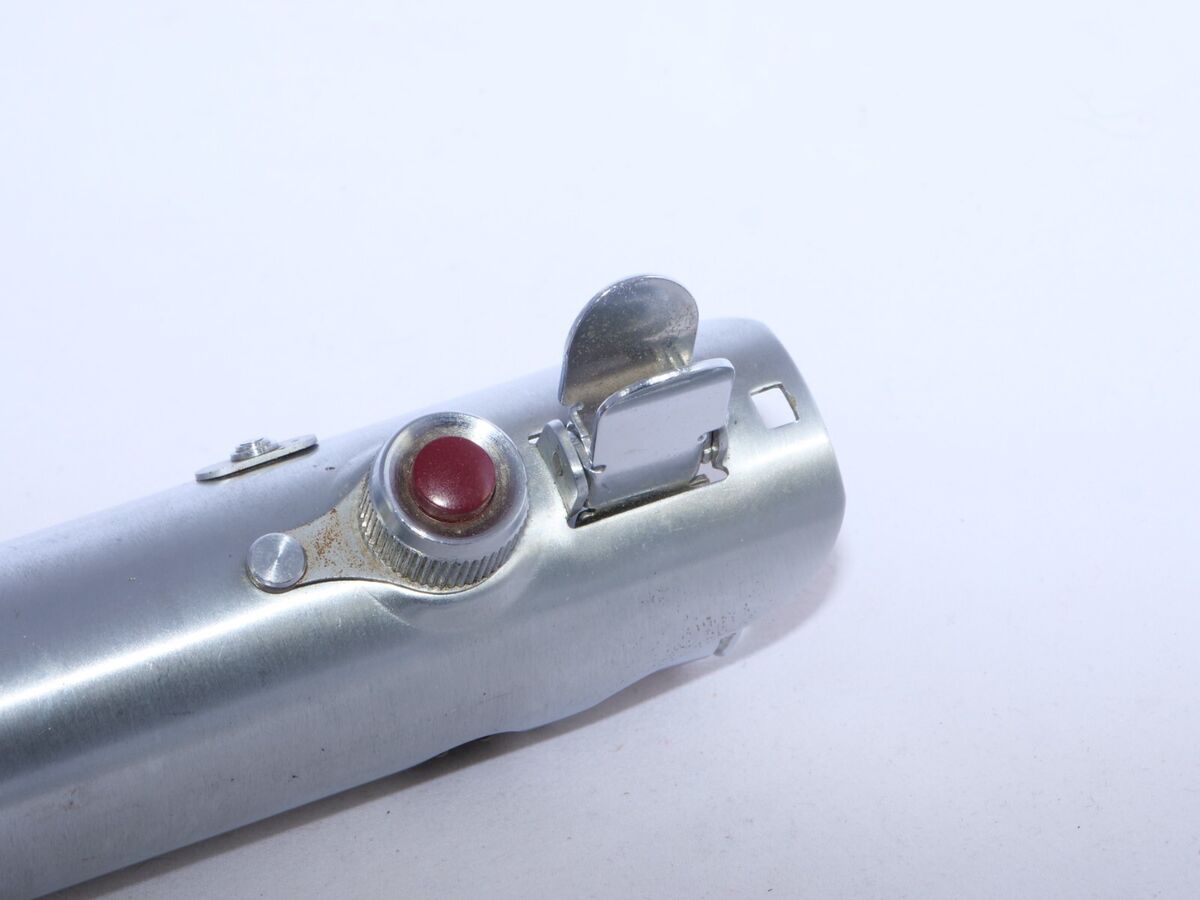 Vintage Graflex 3 Cell flash gun, Star Wars Lightsaber, 100 Vintage Graflex 3 Cell flash gun, Star Wars Lightsaber, 100