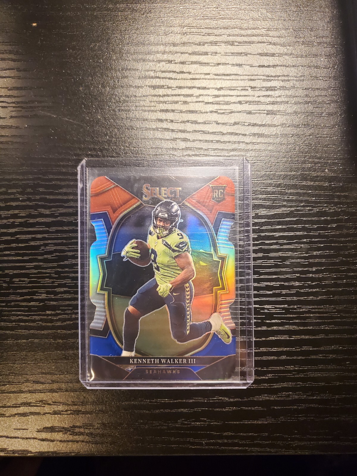 2022 Select NFL Kenneth Walker III RC Concourse Die-cut Red And Blue Prizm #2