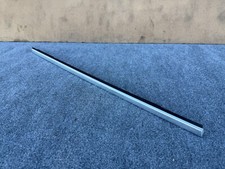 Porte arrière et accessoires Infiniti QX30