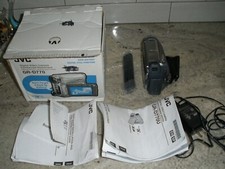 JVC DIGITAL VIDEO CAMERA GR-D770 CAMERA BOX MANUALS READ DESCRIPTION