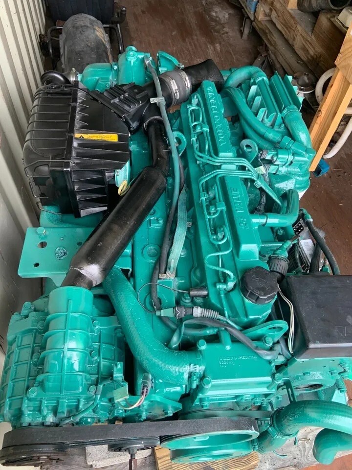 Volvo Penta KAMD300A , Marine Diesel Engine , 6 Cylinder 300 HP eBay