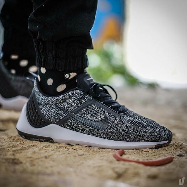 nike lunarestoa 2 se