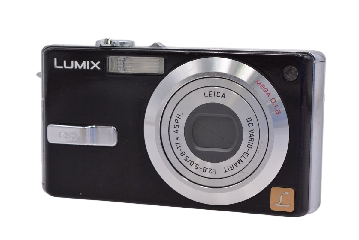 Panasonic LUMIX DMC-FX7 5.0MP Digital Camera - Silver for sale