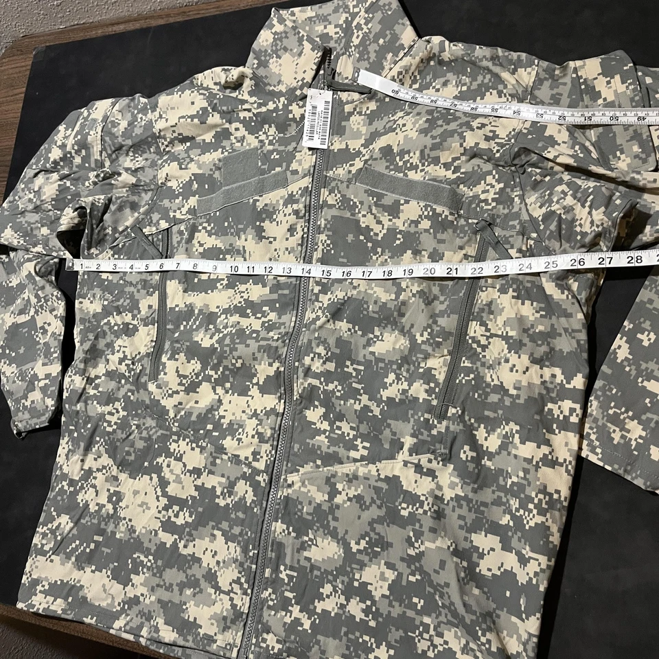 US Army ECWCS Gen III Level 4 Wind Jacket Mens Large Regular UCP Digital Camo - Image 4 of 4