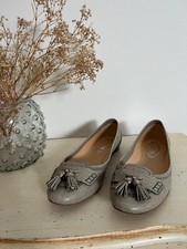 Tod's Ballerinas Loafer Halbschuhe Fransen Leder Gr. 40 Grau