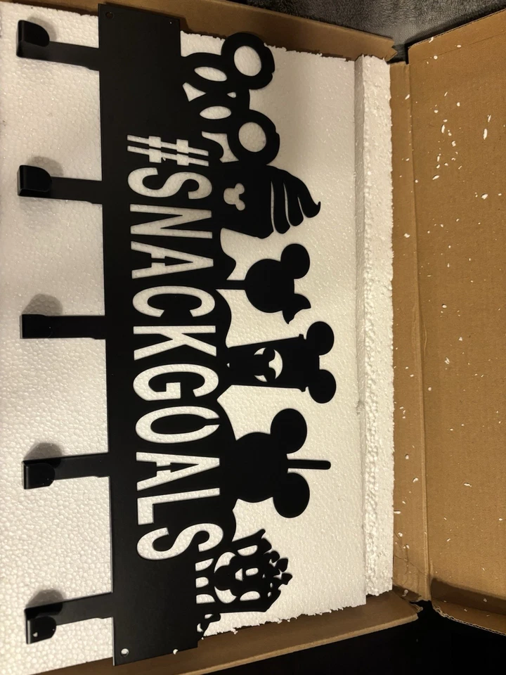 Disney Snack Goals Llave de Metal o Perchero Decoración del Hogar Foto 3 de 3