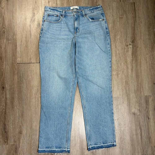 NWT Abercrombie & Fitch 90s Straight Fit Mid Rise Jeans Light Wash 31 Denim