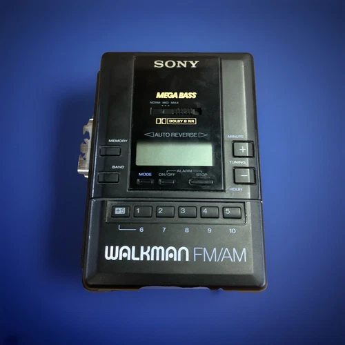 Vintage Walkman FM/ AM WM-AF62 Auto Reverse Black Radio Tape Player For Parts