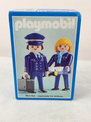 Playmobil 3101 LTU AIRLINES Pilot & Stewardess LTU international Airline Rare
