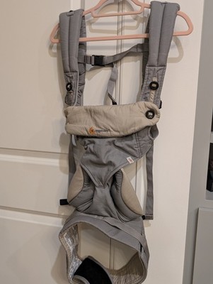 Ergobaby Carrier and original infant insert for babies  7-12 lbs.