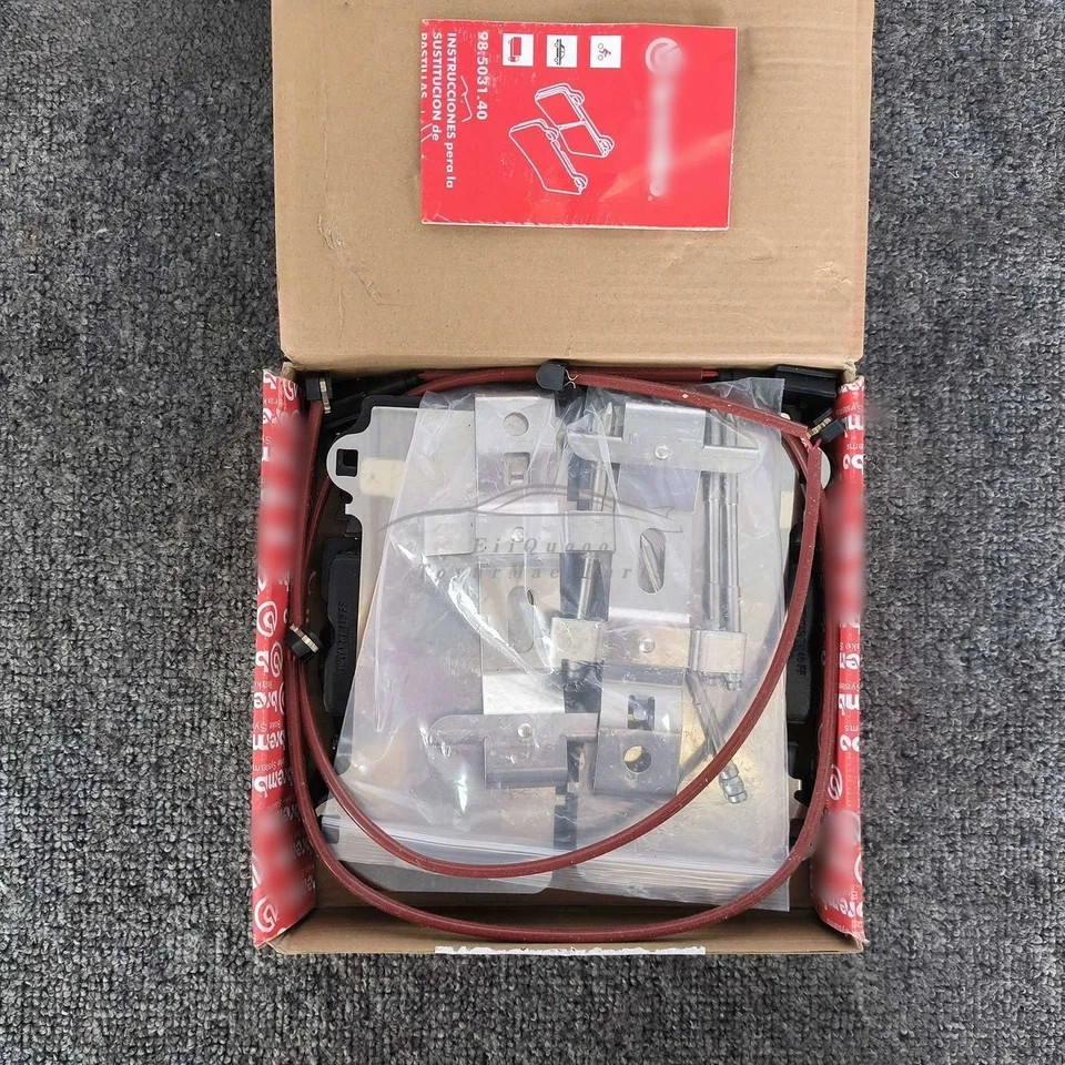 🚚Ferrari 458 Italia & 458 Spider Front Brake Pad Set With Sensor 70001668