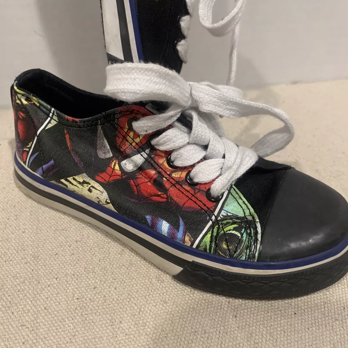 Kids store spiderman converse