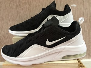 nike air max motion mens trainers