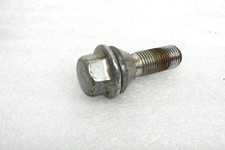 Volvo Single Oem Chrome Lug Nut Stud Split S60 S80 V70 Xc70 Xc90 Xc60 01-18 Volvo Single Oem Chrome Lug Nut Stud Split S60 S80 V70 Xc70 Xc90 Xc60 01-18