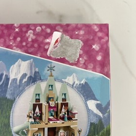 (41068) NEW SEALED RETIRED LEGO Disney: Arendelle Castle Celebration Damaged Box