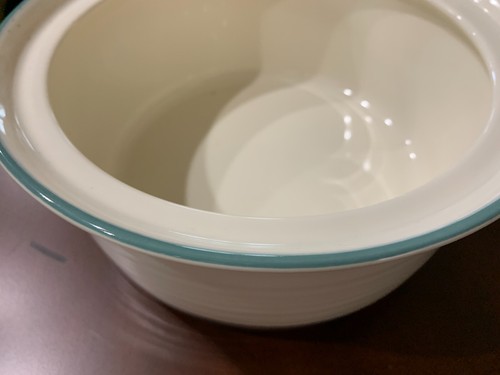 Pfaltzgraff Covered Casserole Baking Dish JUNIPER Cream with Mauve & Teal Bands - Picture 5 of 11
