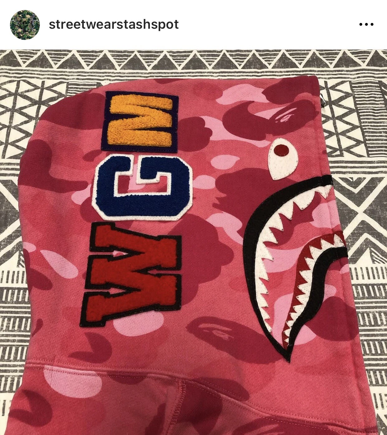 A BATHING APE (BAPE) Felpa con cappuccio e zip laterale A Bathing Ape Bape 1st Camo Shark taglia small