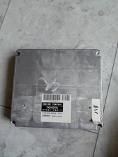 04 2004 Toyota 4Runner 4.7L Engine Control Unit Denso 89661-35A11 275100-0360