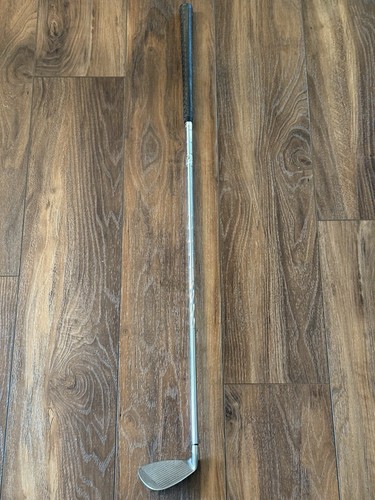 Wilson 1200 Men’s RH Pitching Wedge Regular Steel Shaft 36” With Wilson Grip - Picture 9 of 12