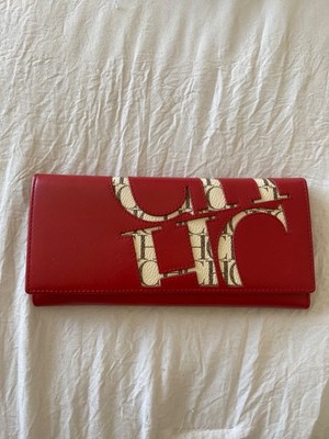 carolina herrera wallet