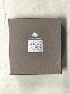 Molton Brown Tobacco Absolute Eau de Toilette. 50 ml / 1.7 fl. oz.