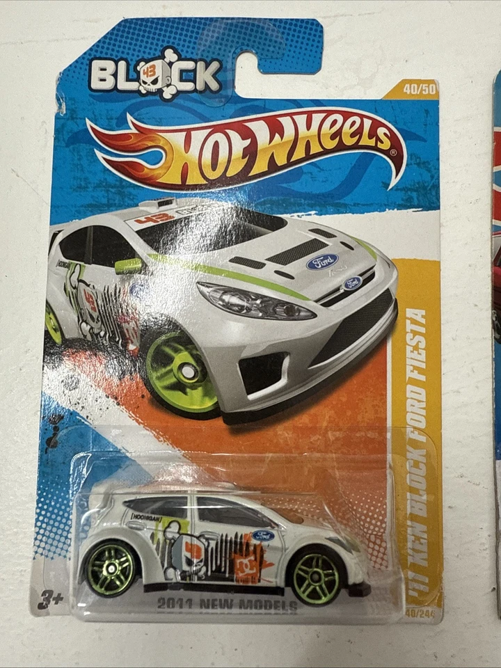 Hot Wheels  '11 Ken Block Ford Fiesta 40/244 White 2011 New Models 40/50 W2 + 1 - Image 2 of 4