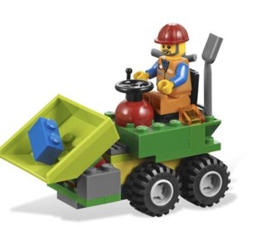 LEGO Creator 5930 Road Construction 100% Complete with all pieces and Minifigure