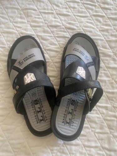 Men's Lightweight Non-Slip Sandals, Quick-Drying Comfy Beach Shoes, Summer