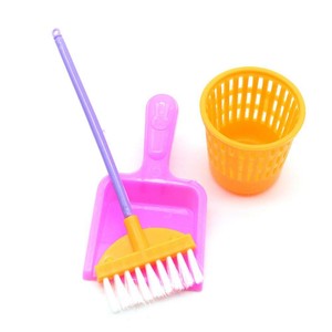 play dustpan and brush set