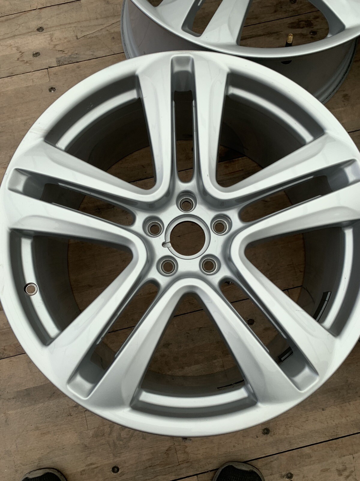 Nice Set Of Bentley Base Wheels Gtc